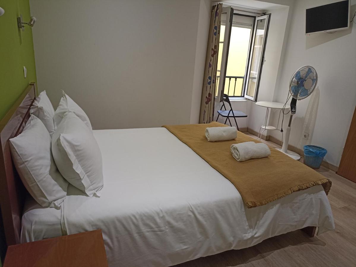 ליסבון Martim Moniz 28 Guest House מראה חיצוני תמונה